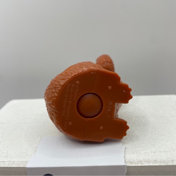 2021 McDonald's Happy Meal Toy #7 Encanto Disney Capybara Figure Chispi - Picture 6 of 7